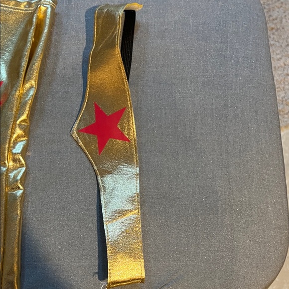 Windsor Gold and Red Zippered Wonder Woman/Lady Justice Star Print Metallic Body - Picture 5 of 7